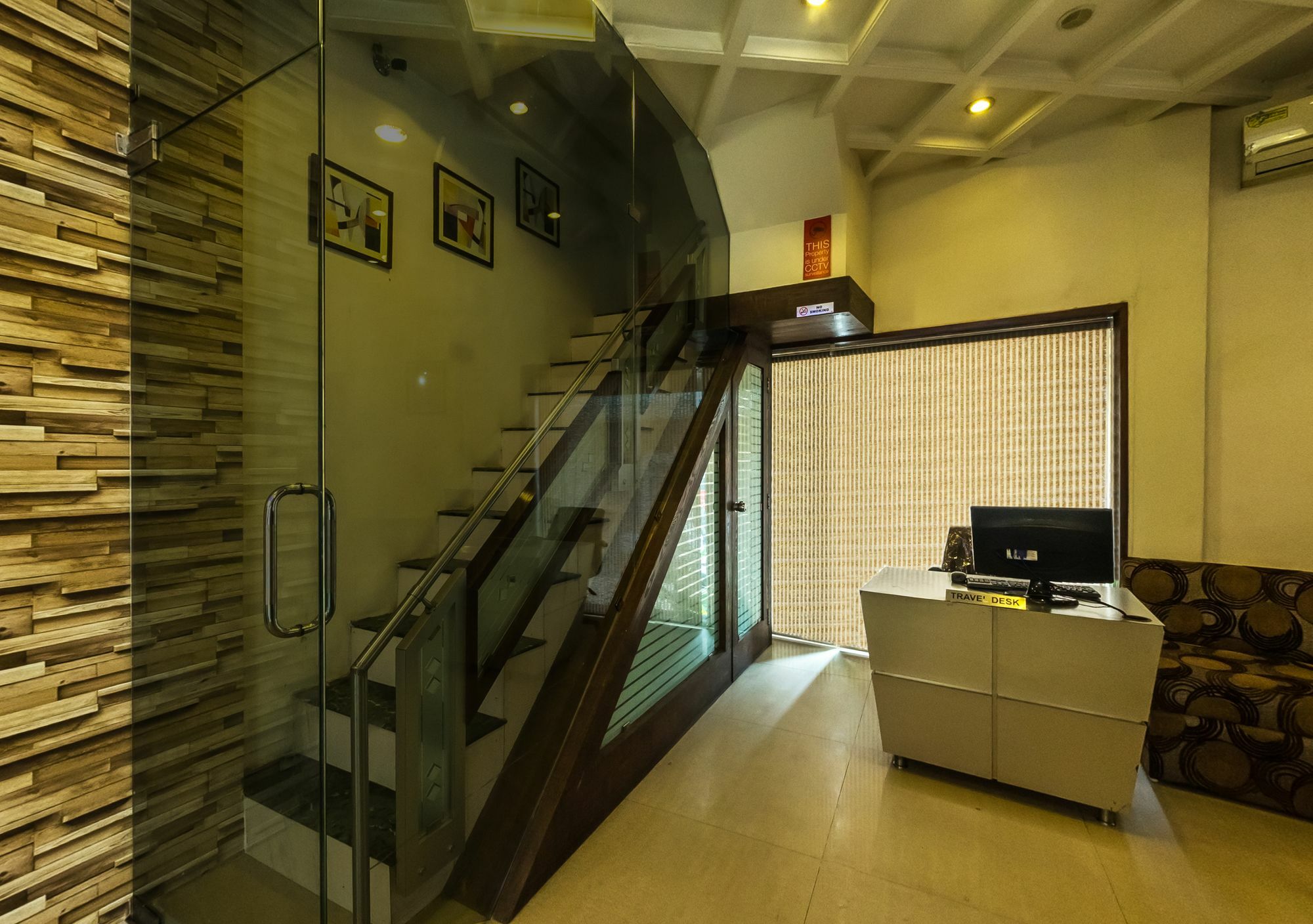Oyo Flagship 19003 Hotel Rudra Mahal Ahmadábád Exteriér fotografie